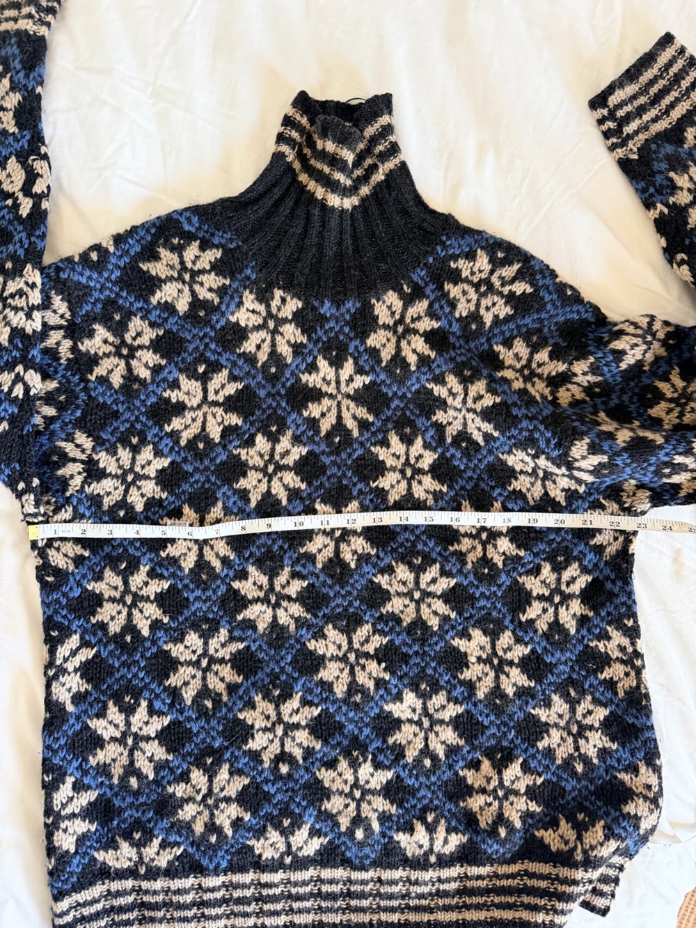 Vintage 90s J.Crew 100% Wool Nordic Snowflake Sweater - Picture 8 of 9
